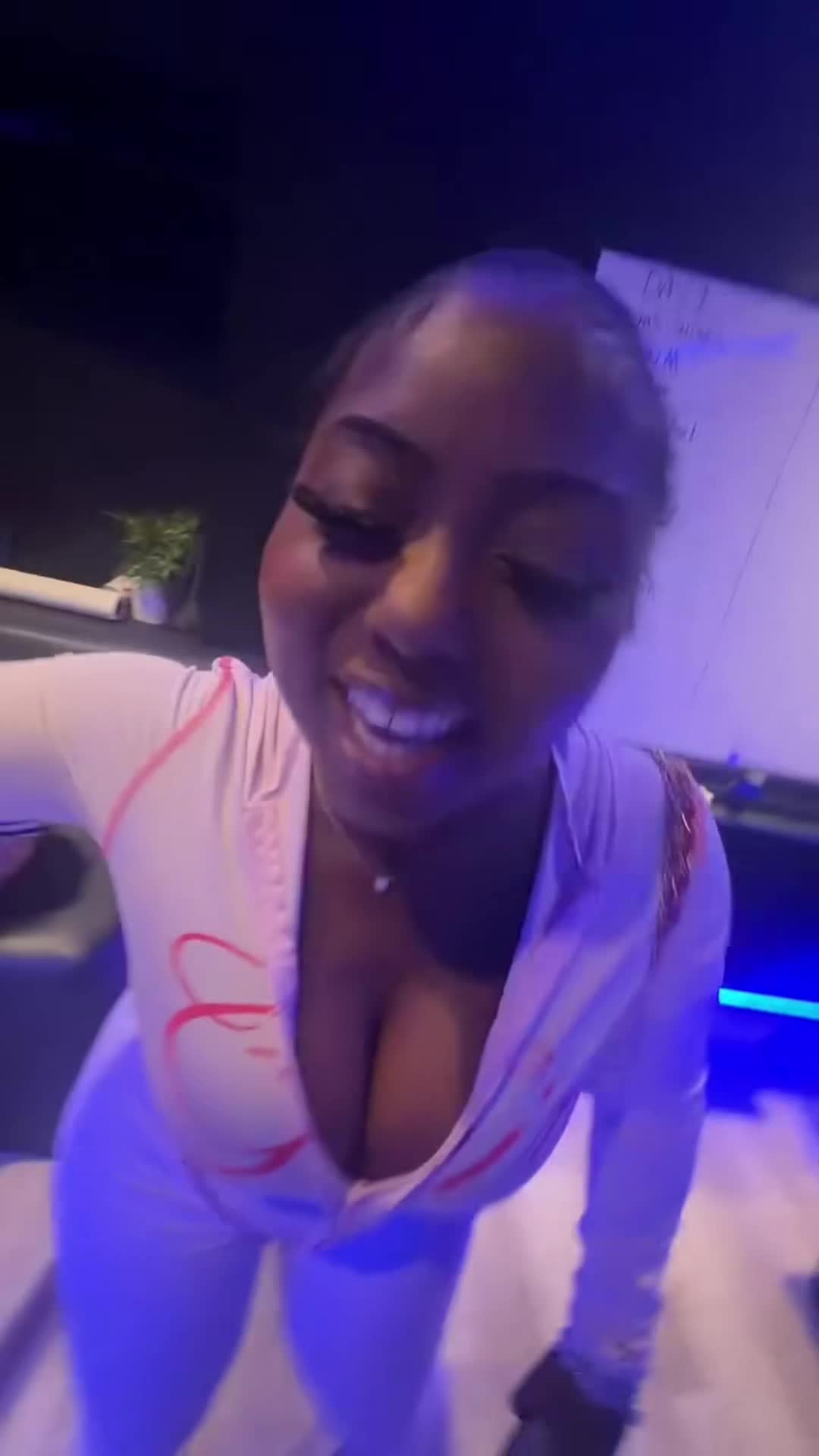 @Miss Creamyy 🍒