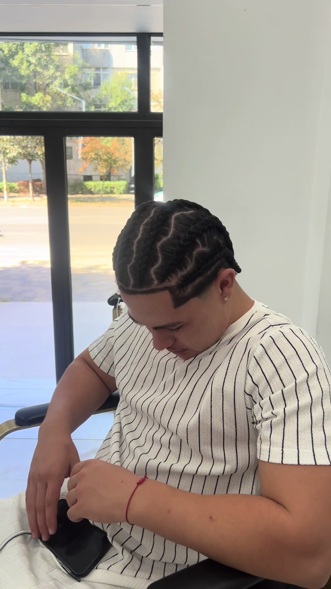 @FRAȚII BARBER