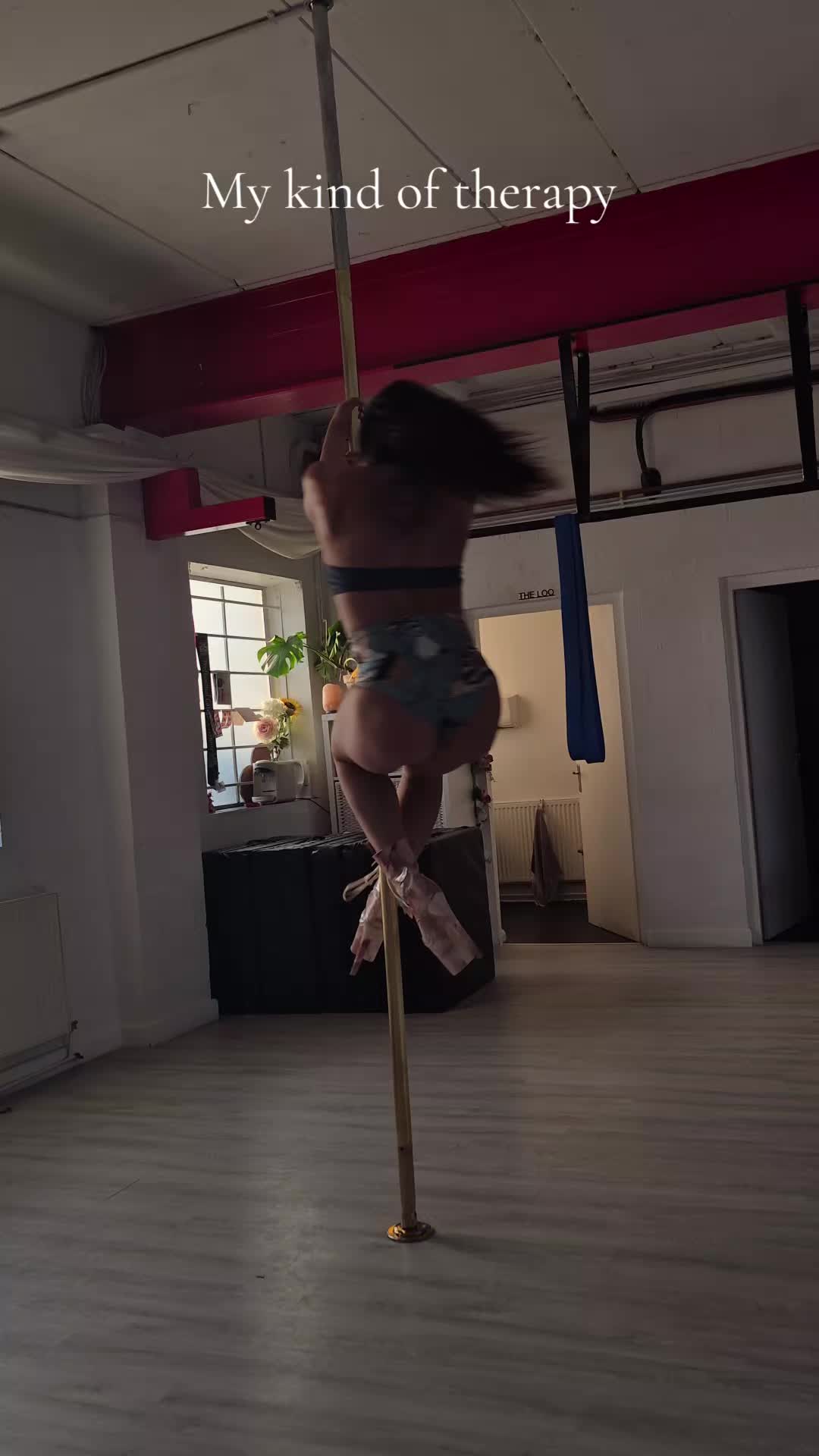 @K | Pole & Calisthenics ๐คธโ๏ธ