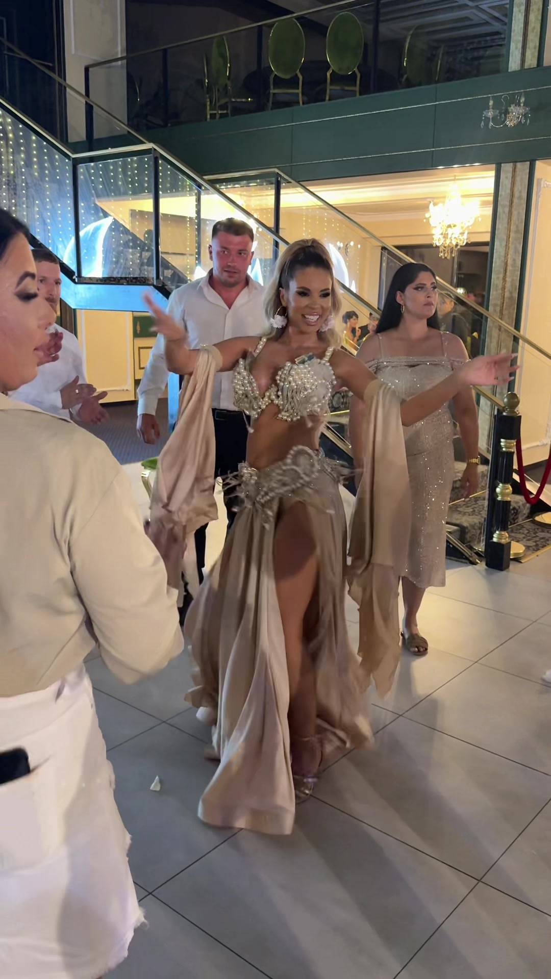 @Bianca Gabriela | Bellydance
