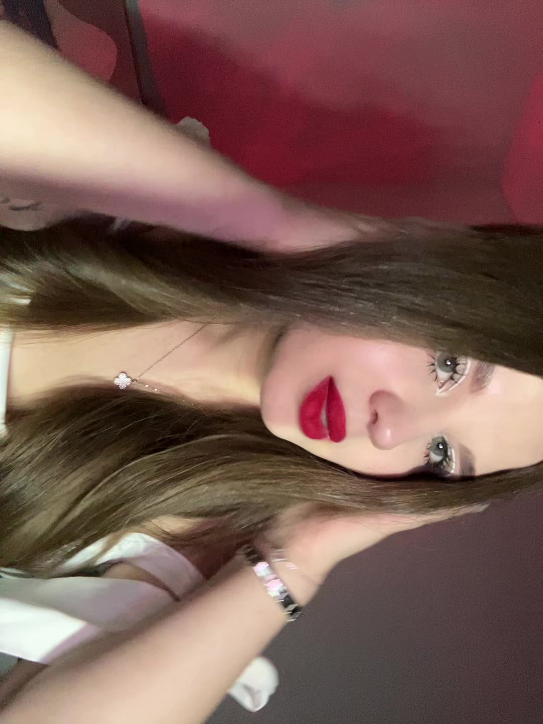 @Элечка🌷