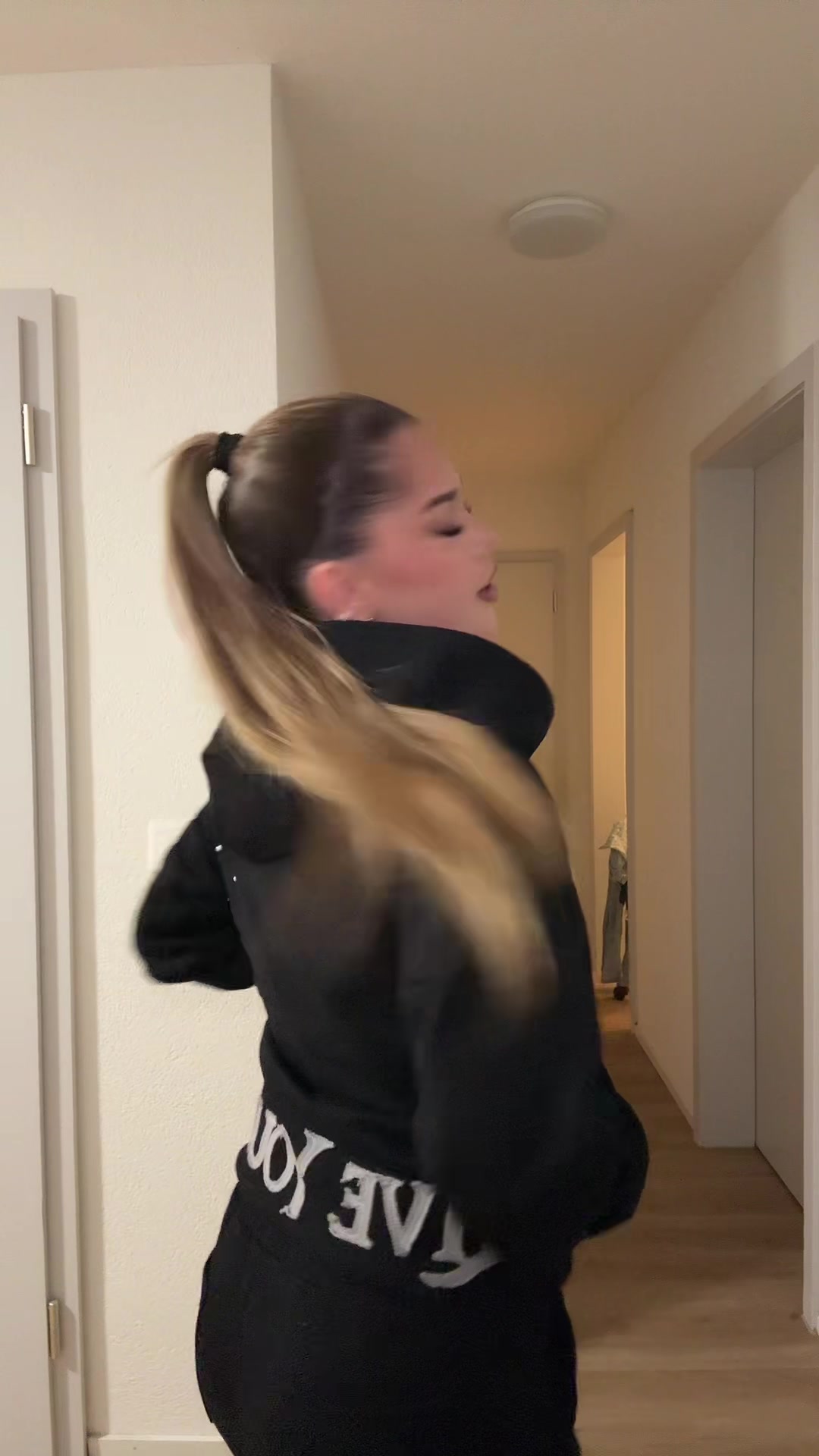 @𝔅𝔢𝔫𝔞