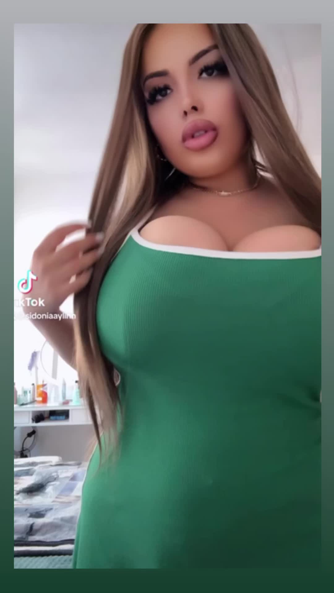 @𝓢𝓲𝓭𝓸𝓷𝓲𝓪 𝓢𝓪𝔂𝓻𝓪