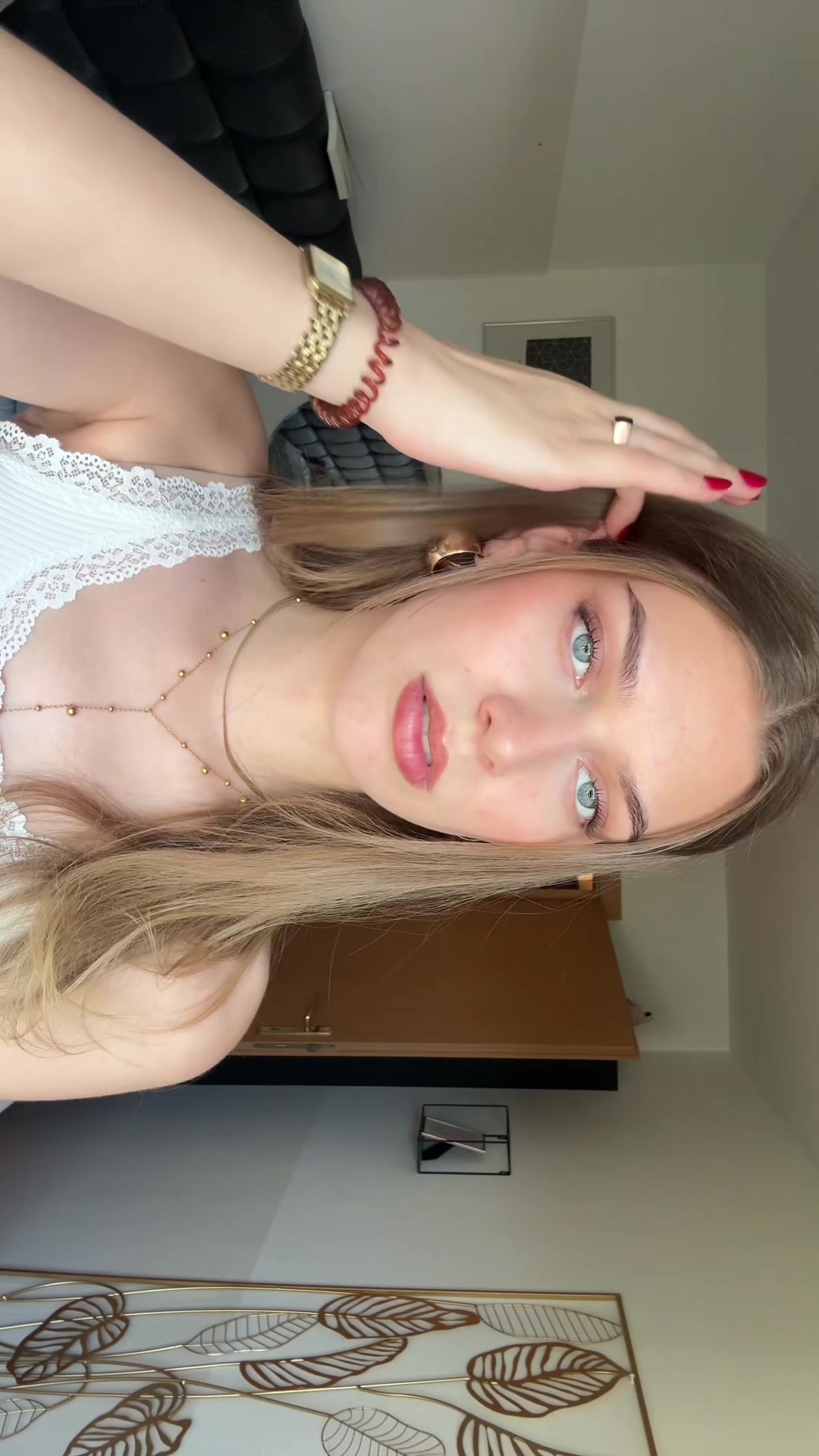 @yvi