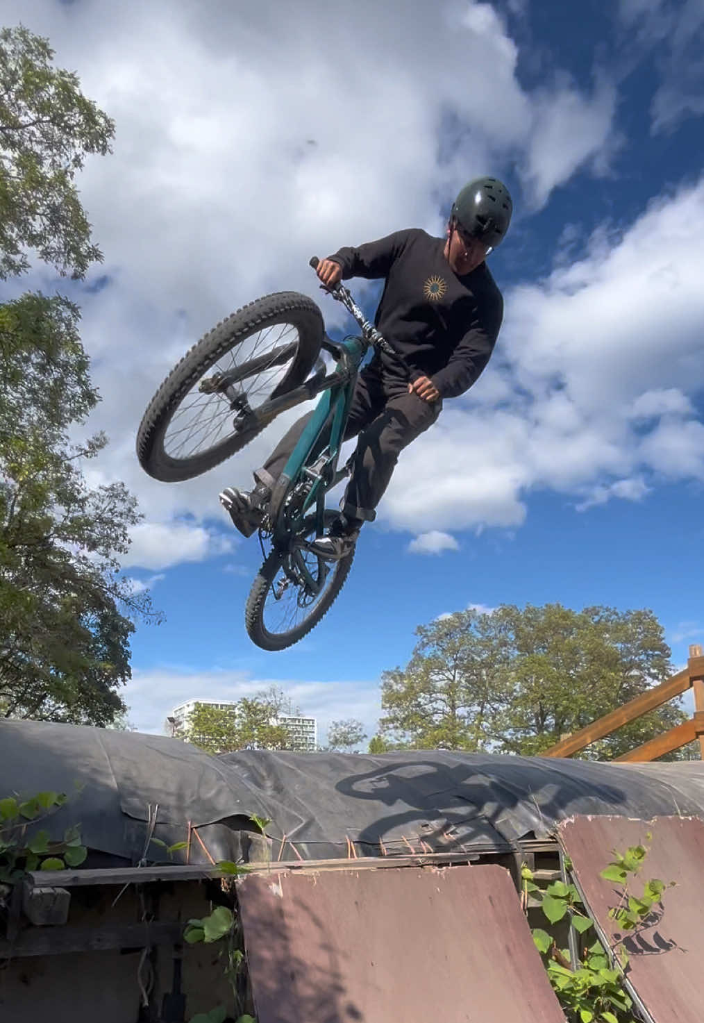 @Johnnyschmidt_mtb