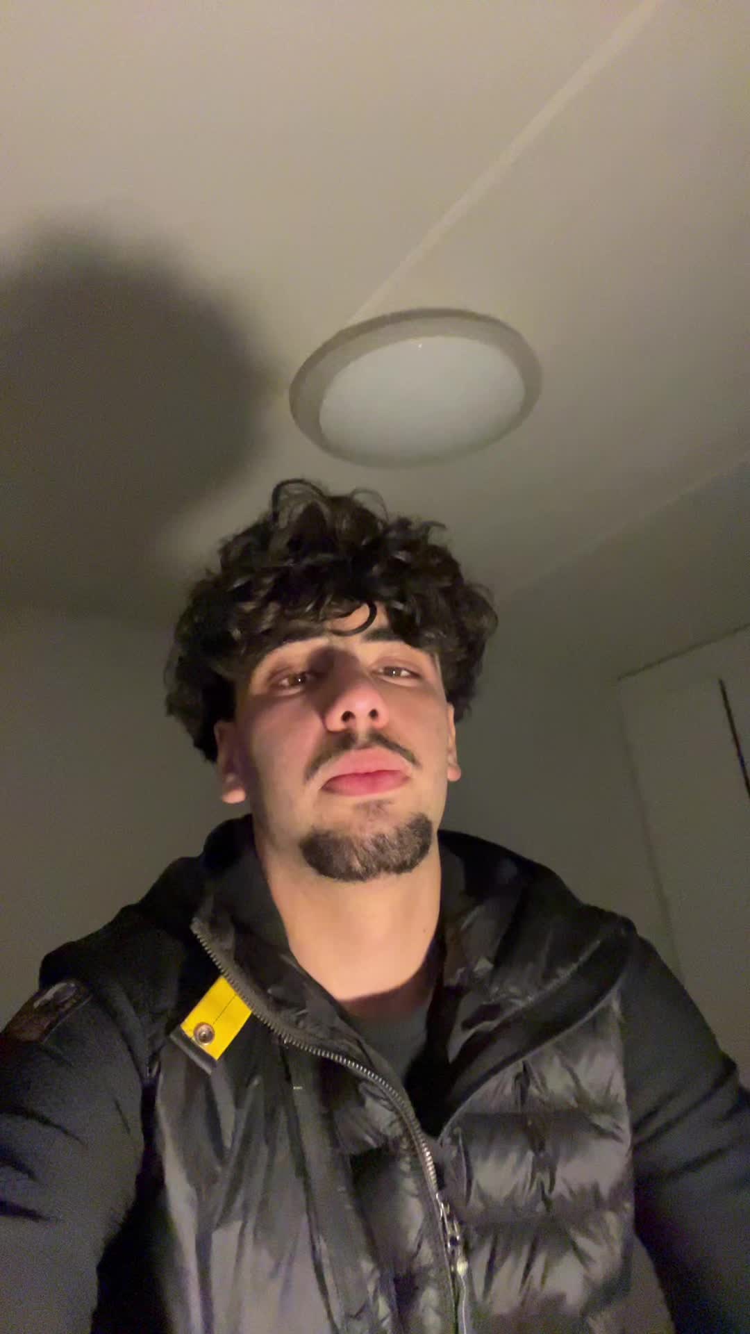 @𝒜𝒵💸