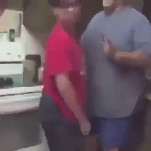 @⃟