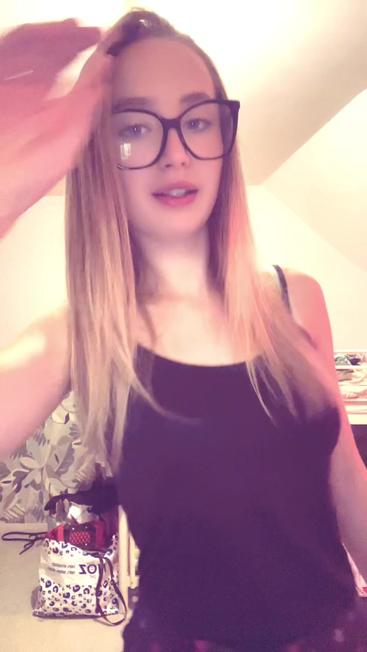 @Maelyne🦋✨
