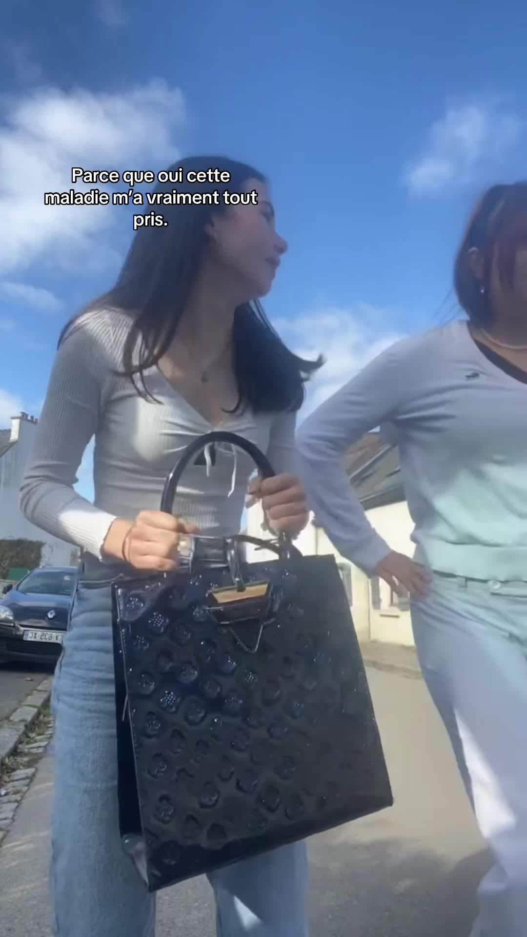 @Angie 💫