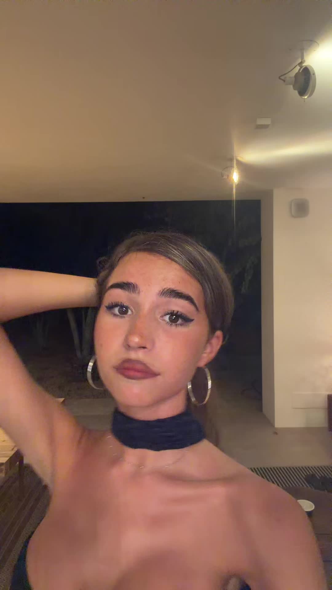 @Bibi