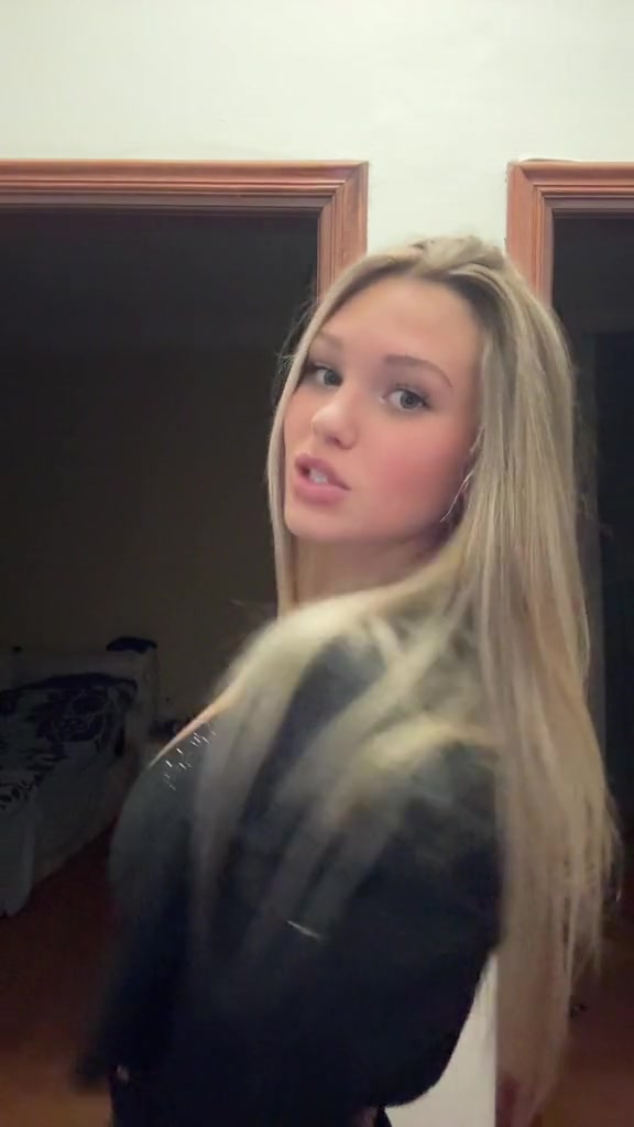 @𝐒𝐚𝐫𝐚𝐡👸🏼