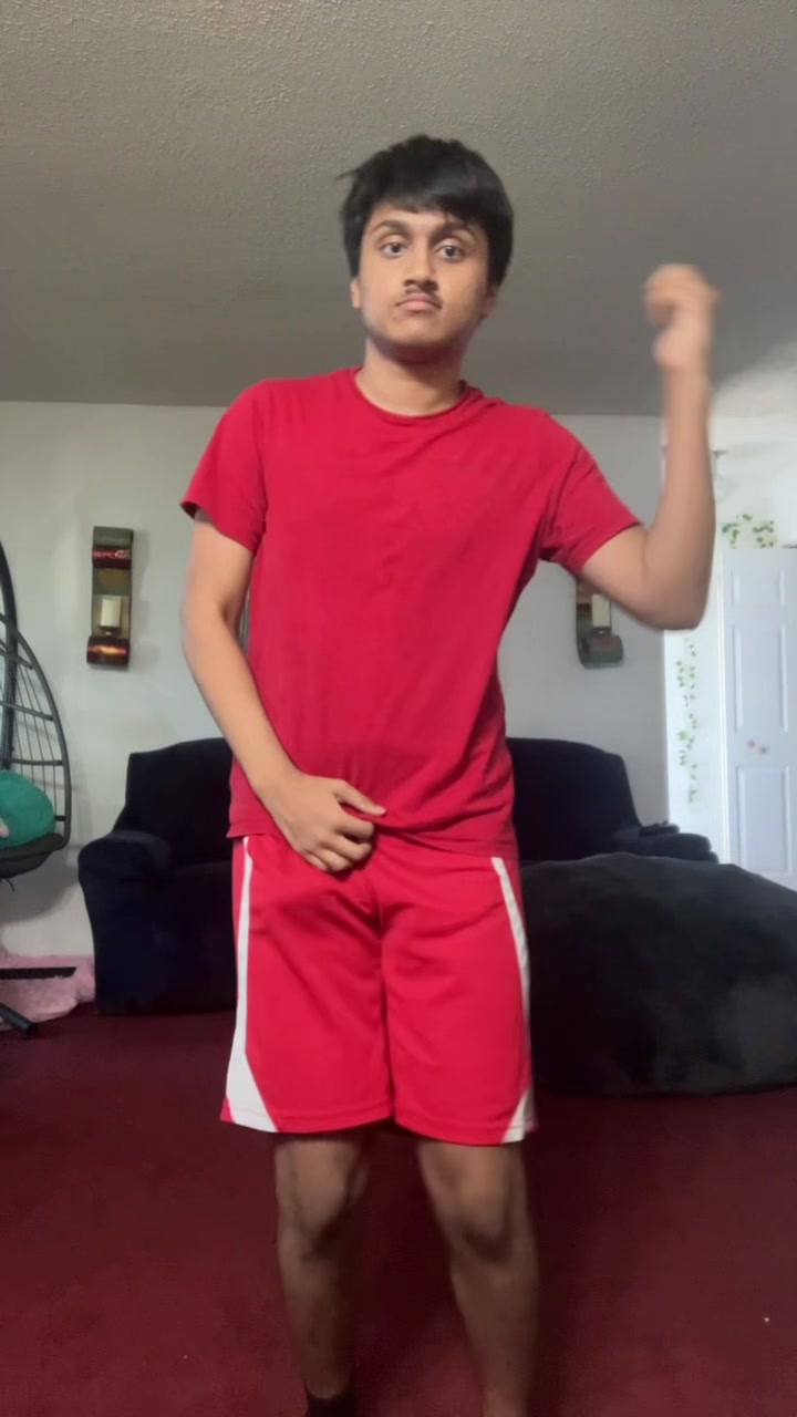@𝕂𝕪𝕝𝕖 🍗🍜