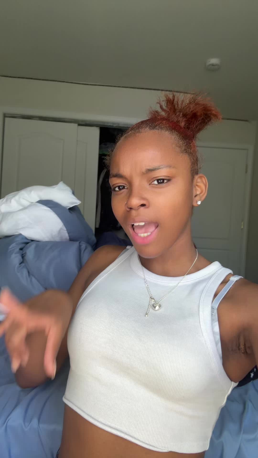 @niyaahmonaee