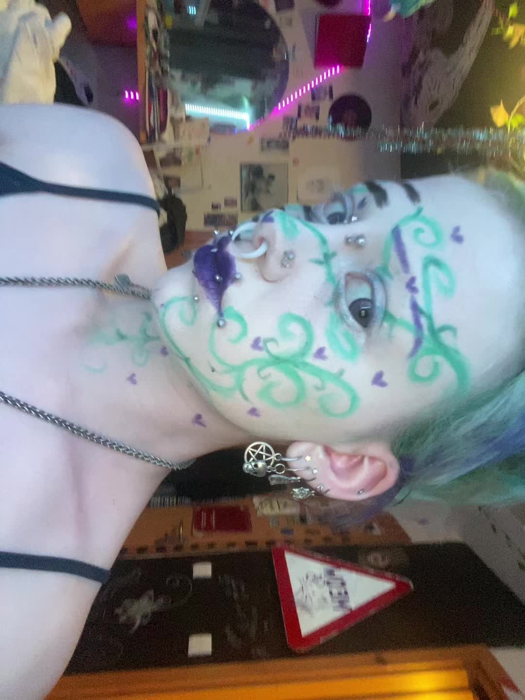 @🌸🦄🪻