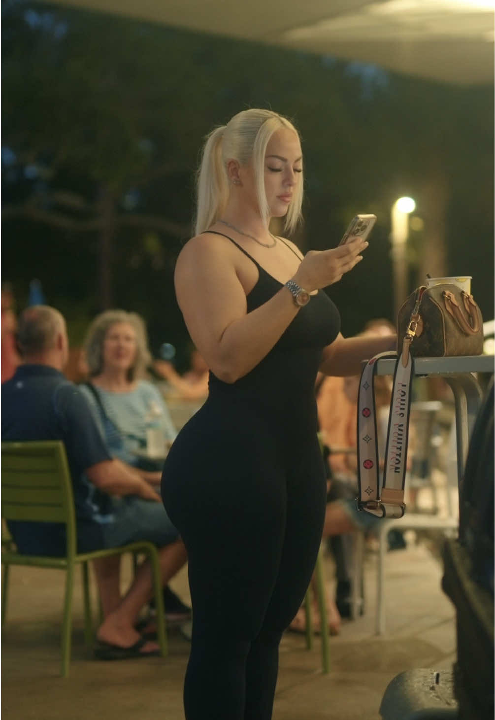 @Valentina