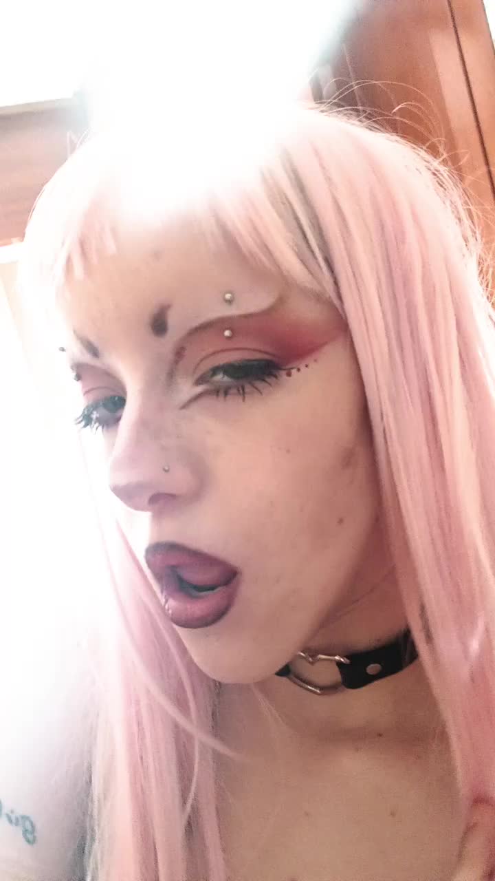 @ash :3