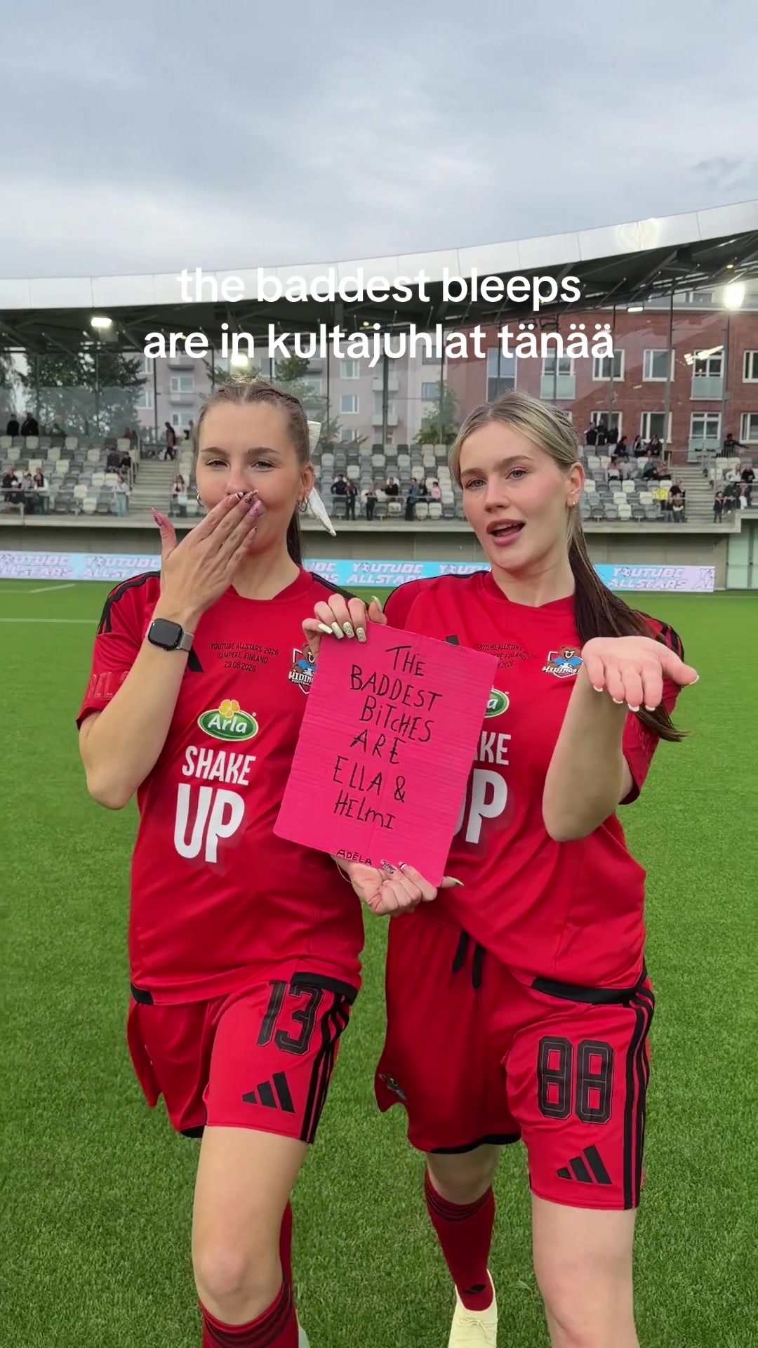 @Ella