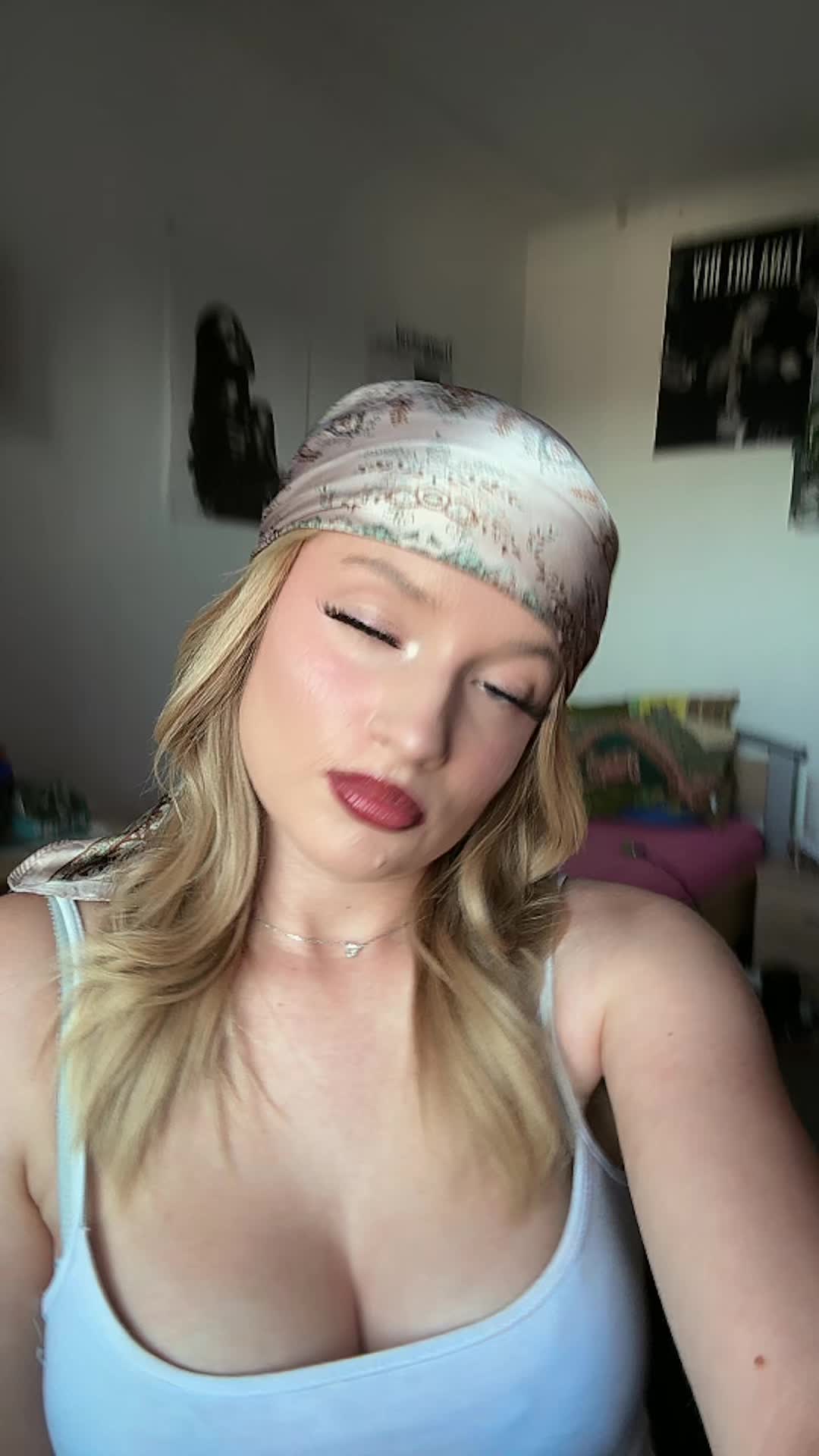 @yourfemcrush