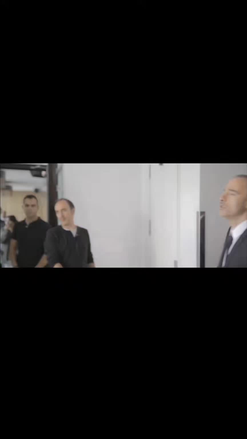 @Erosramazzotti Fan