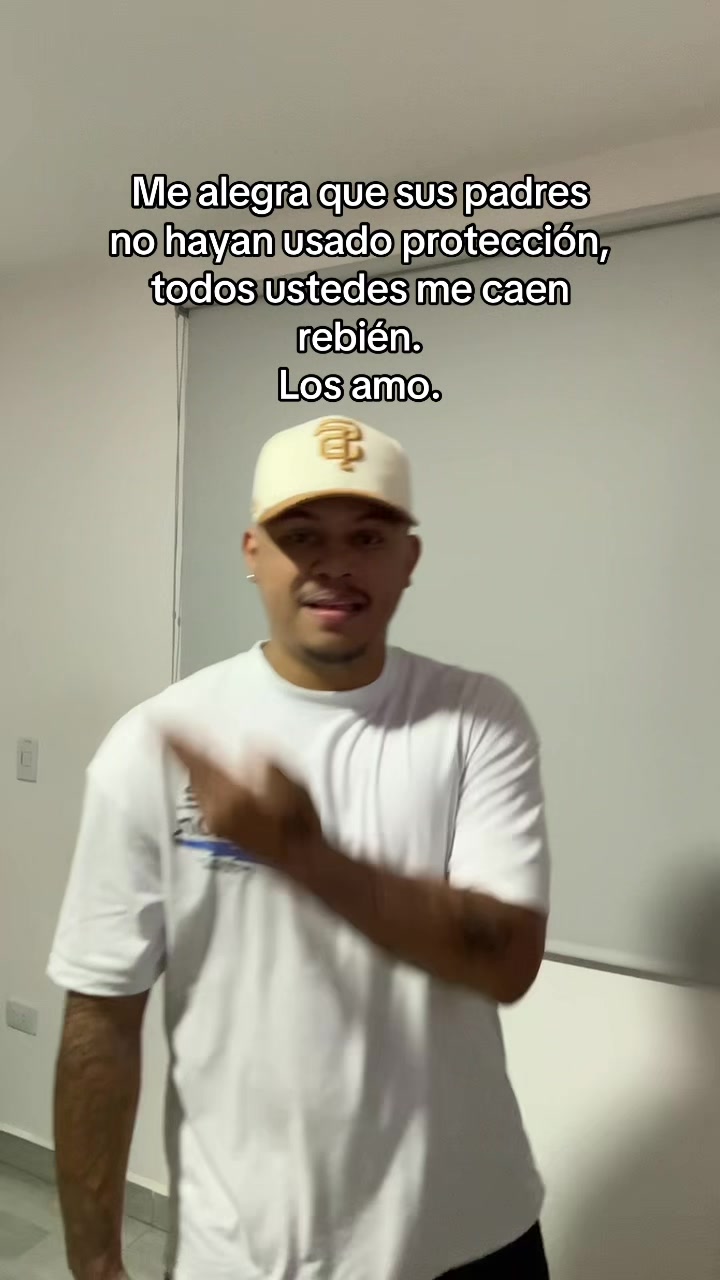 @ROBERTINO&bull;👻