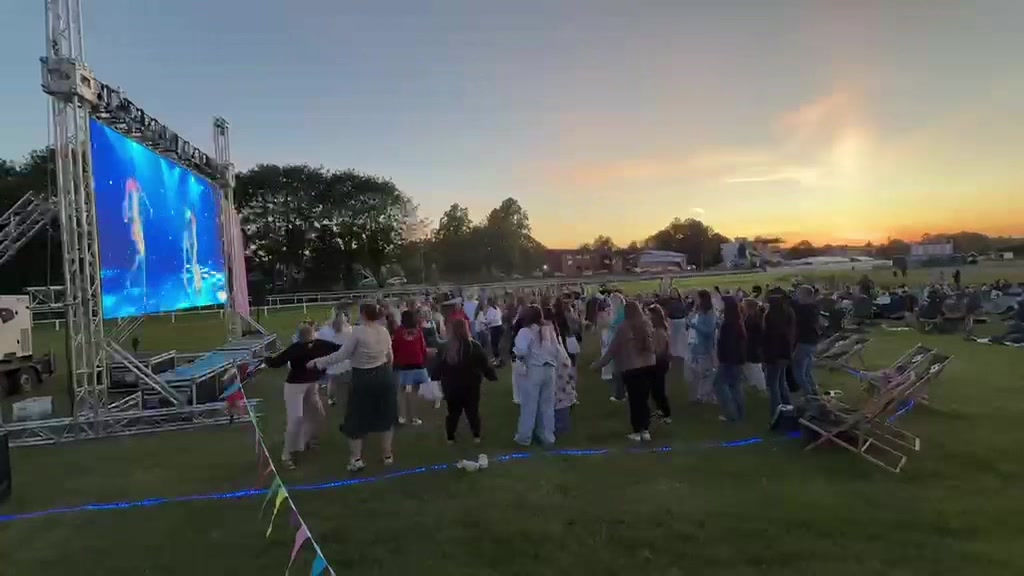 @Outdoor_Cinema_tech