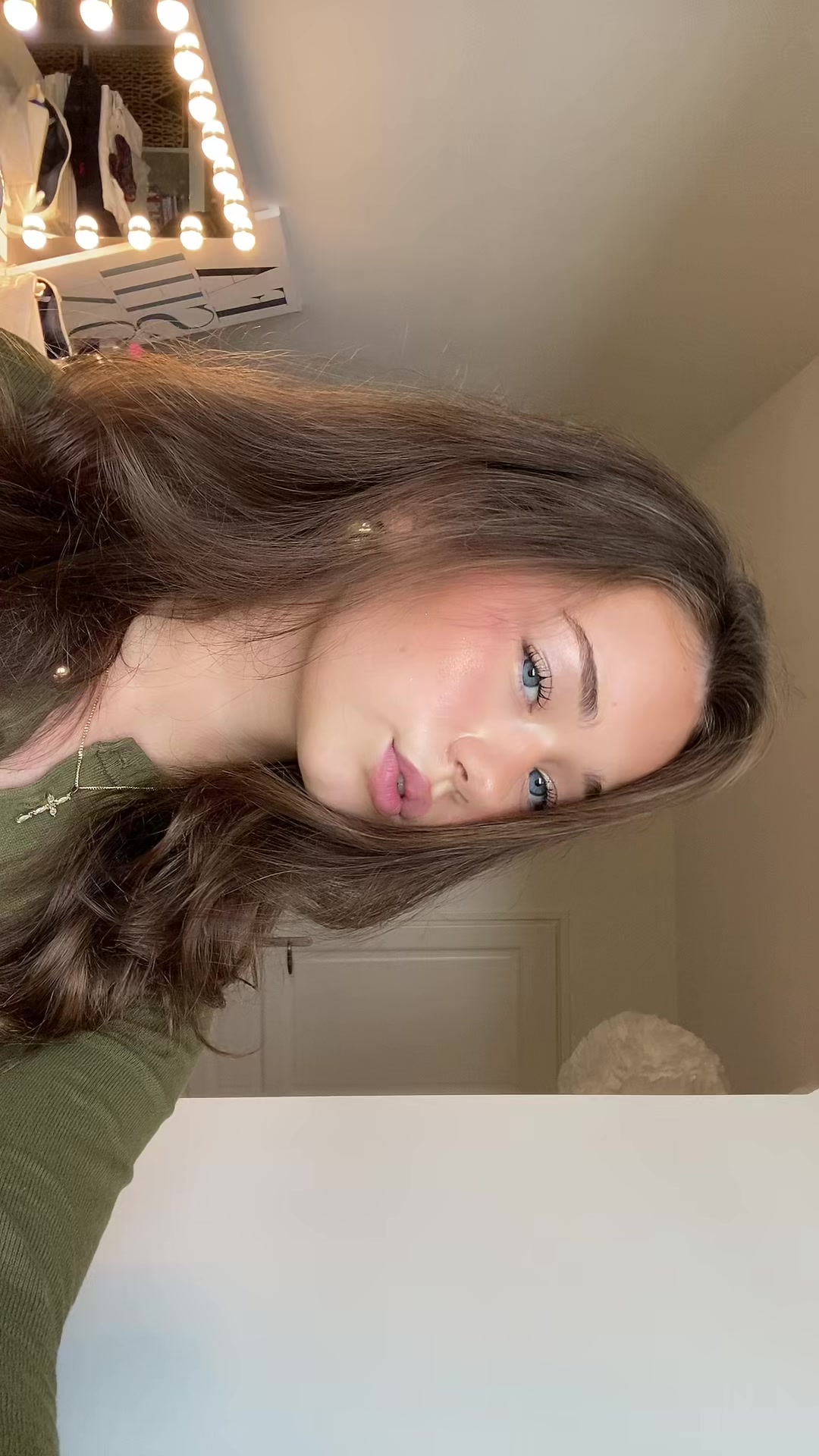 @𝒥🪽