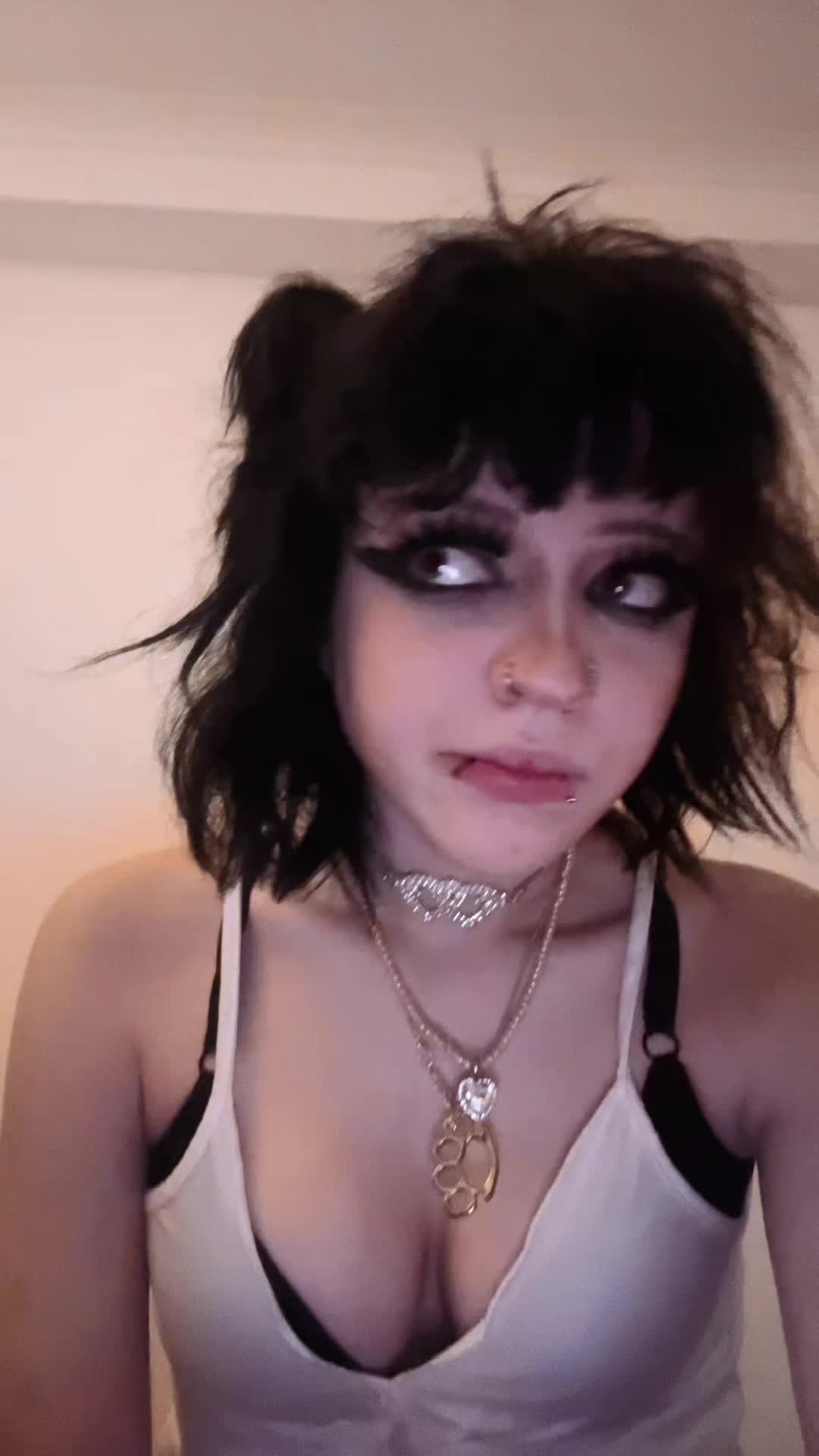 @🪽