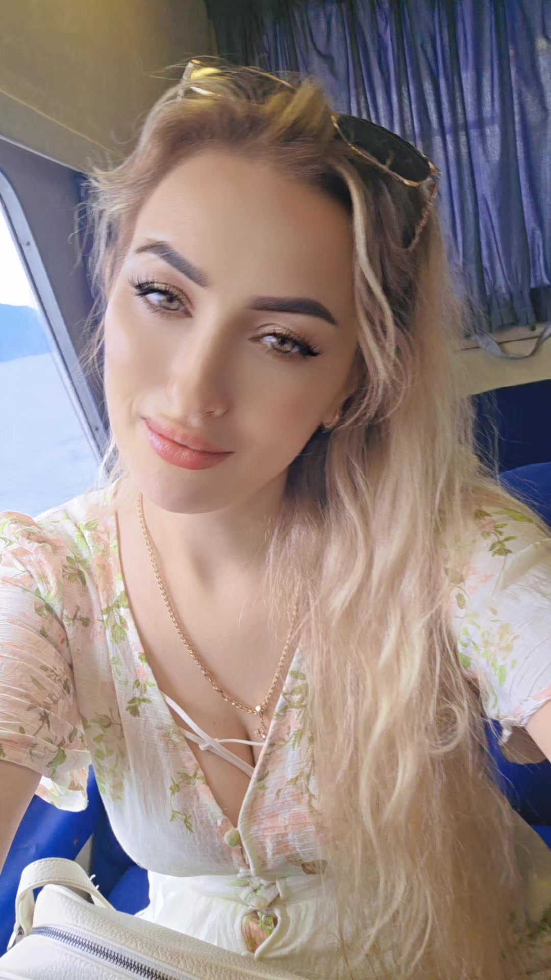 @Vict💍ria🌞