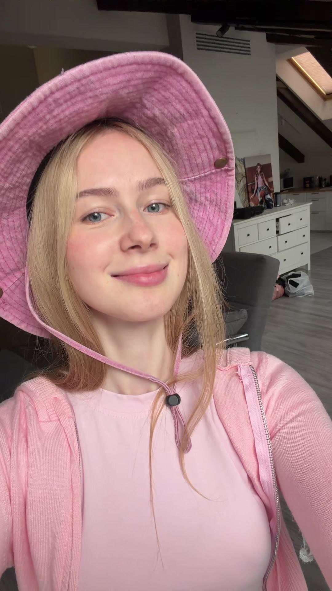 @isabrinaahhh