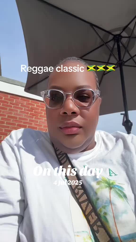 @MrsFranceskamara77