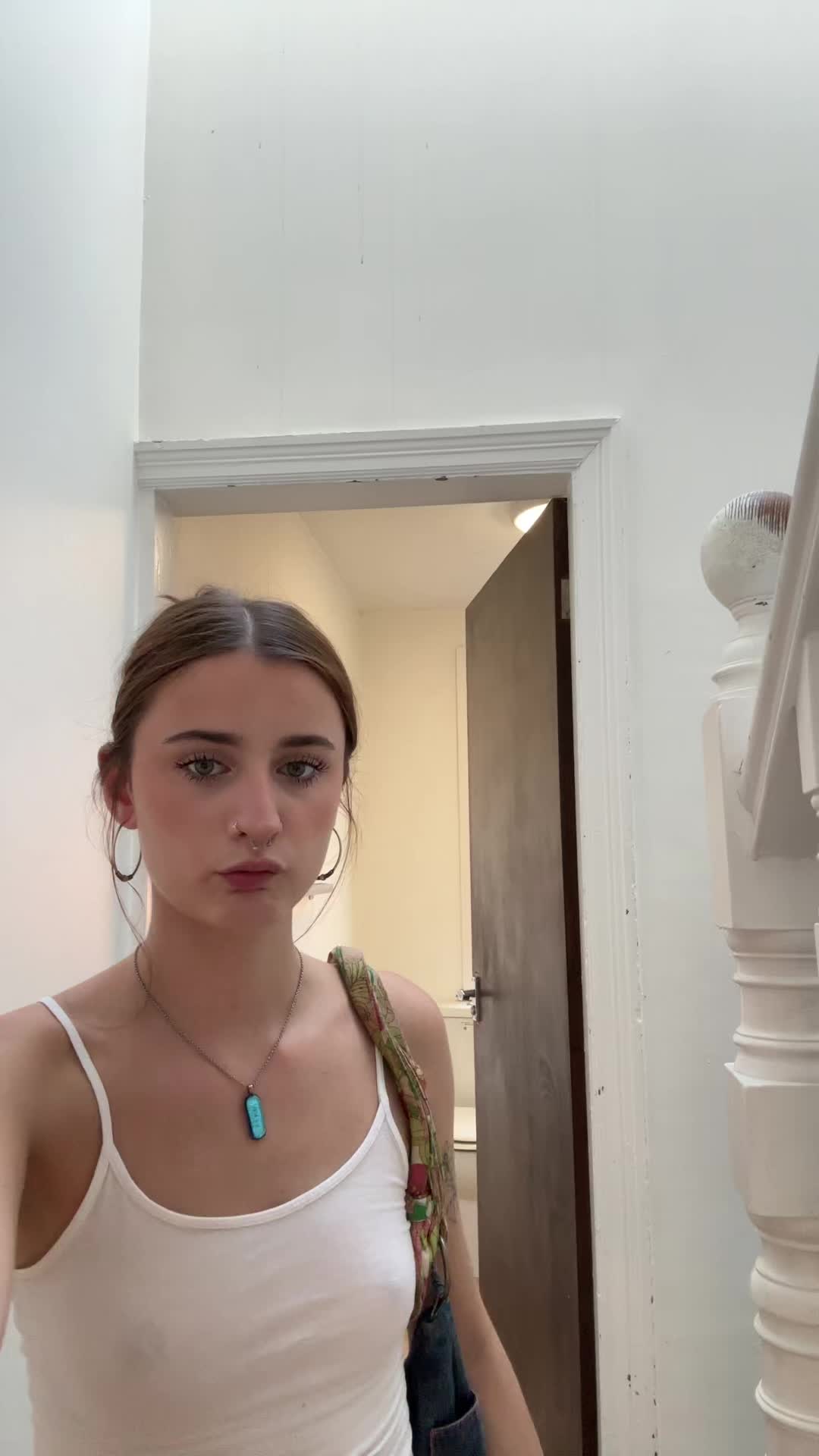 @Ella
