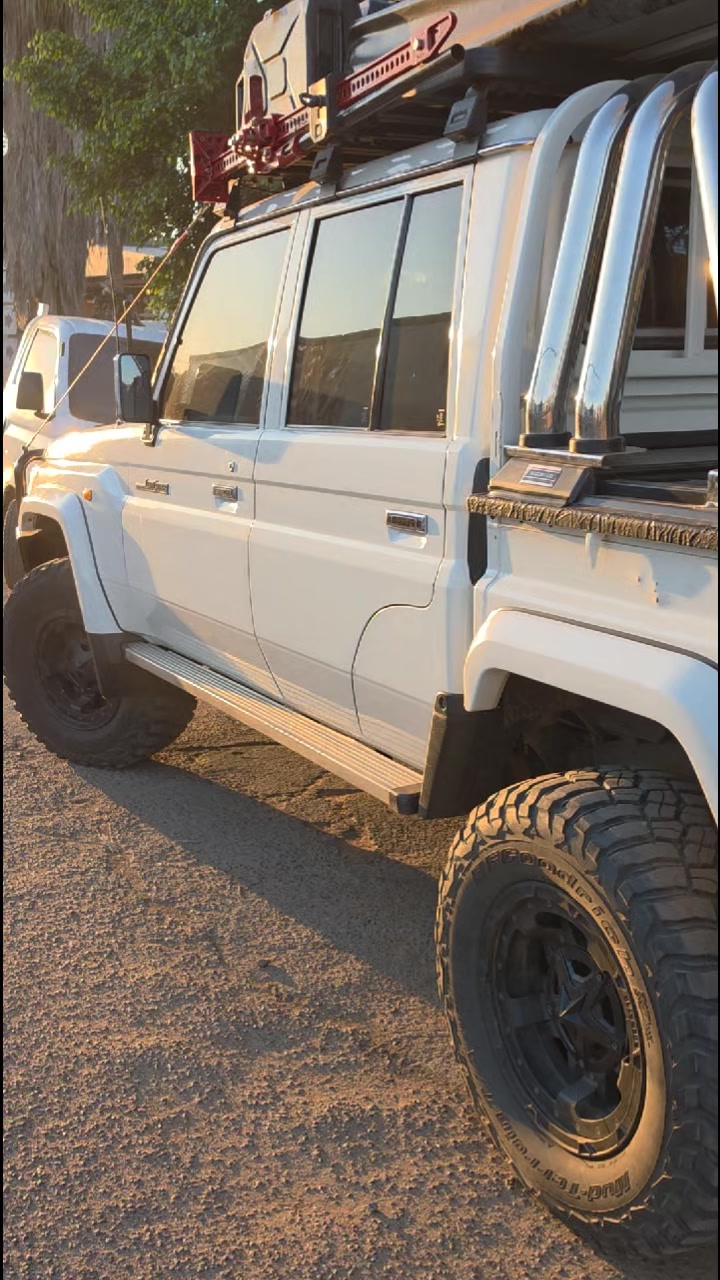 @Robot Auto 4x4 Customs