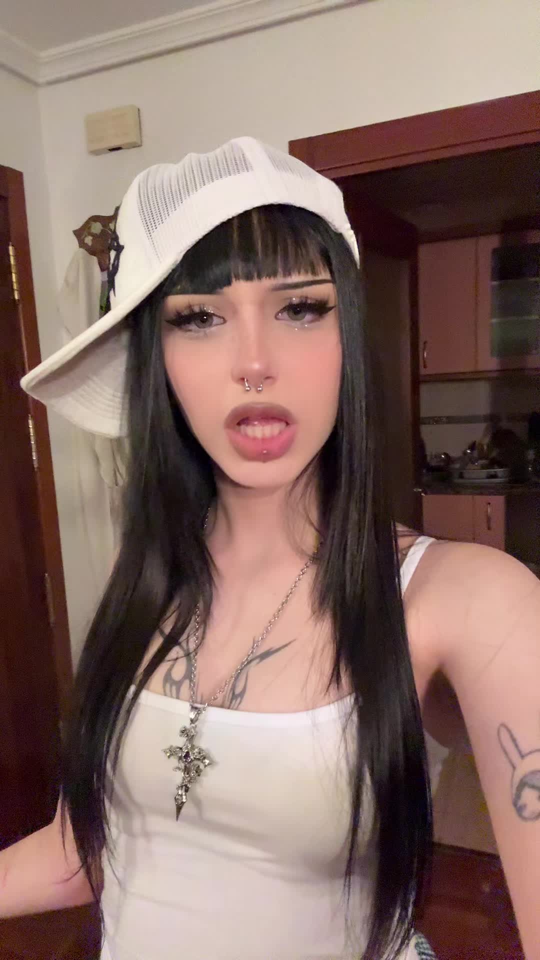 @Fèi (。 ˇ‸ˇ 。) ㋖