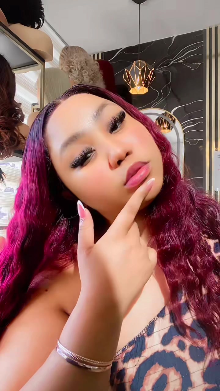 @laurahlophe2