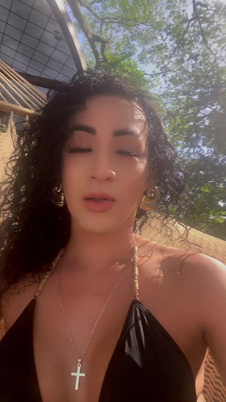 @NAVAEH💁♀️👄
