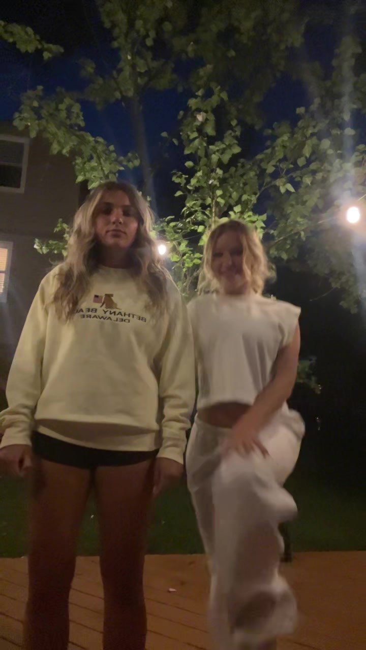 @noellesvip