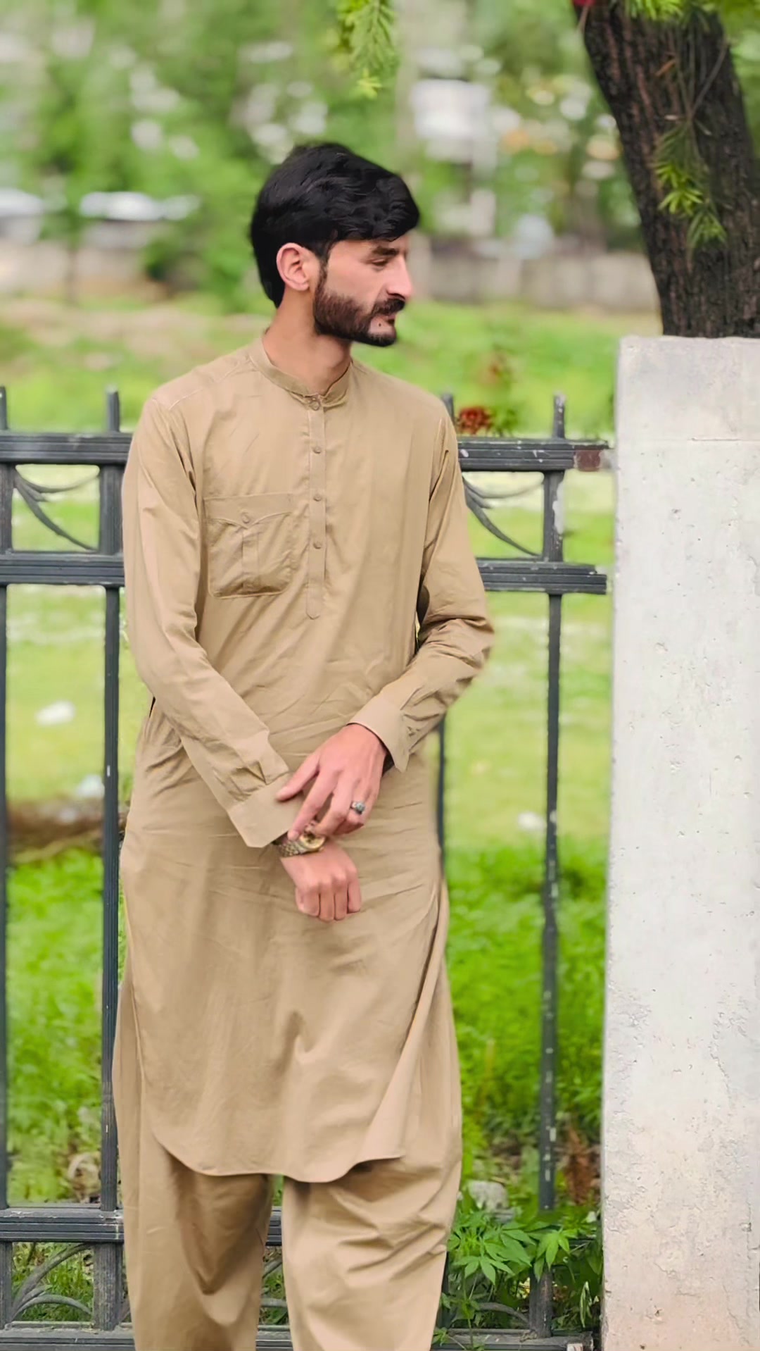 @Usama khawaja ♥️✌️