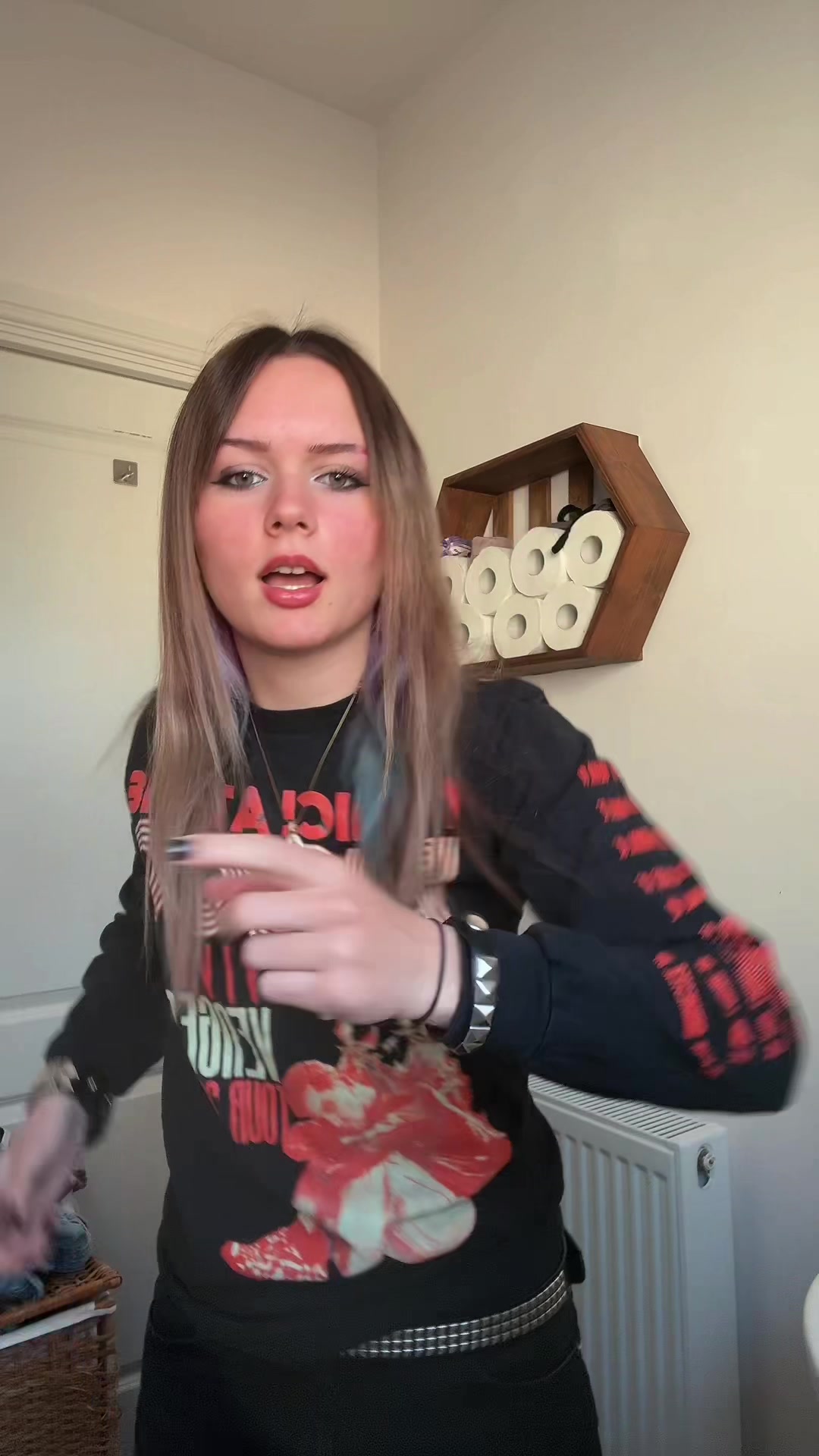 @cheazy_beans