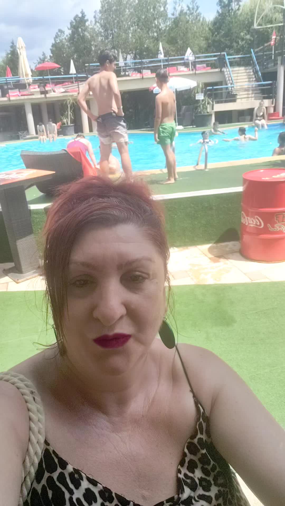 @Steluța Lăcătuş