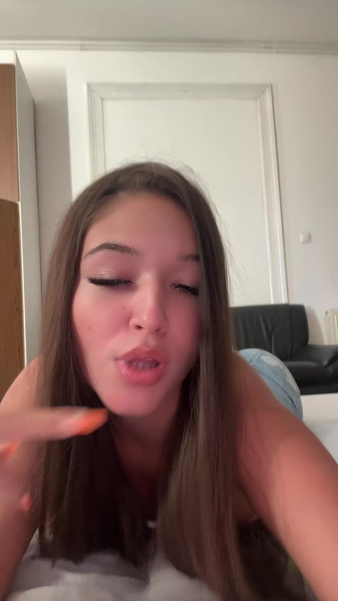 @Ayuraglam