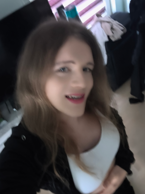 @Laurababyemily