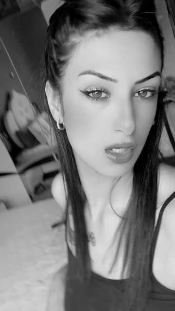 @yoliasenova