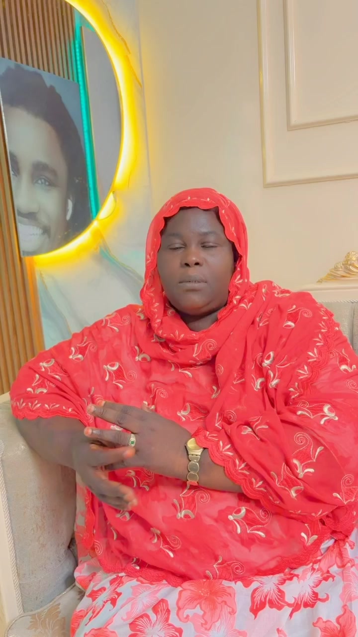 @Bbmita saliou linternational🥳