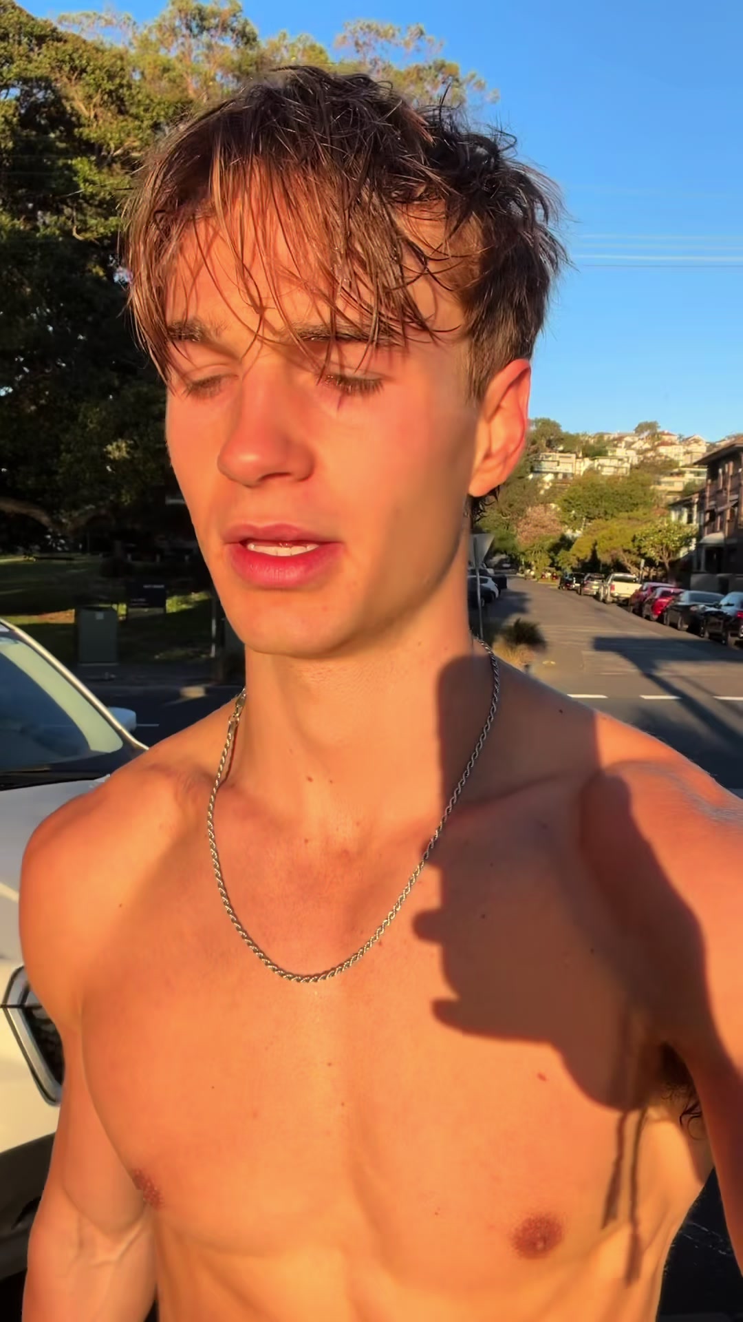 @oliduthie