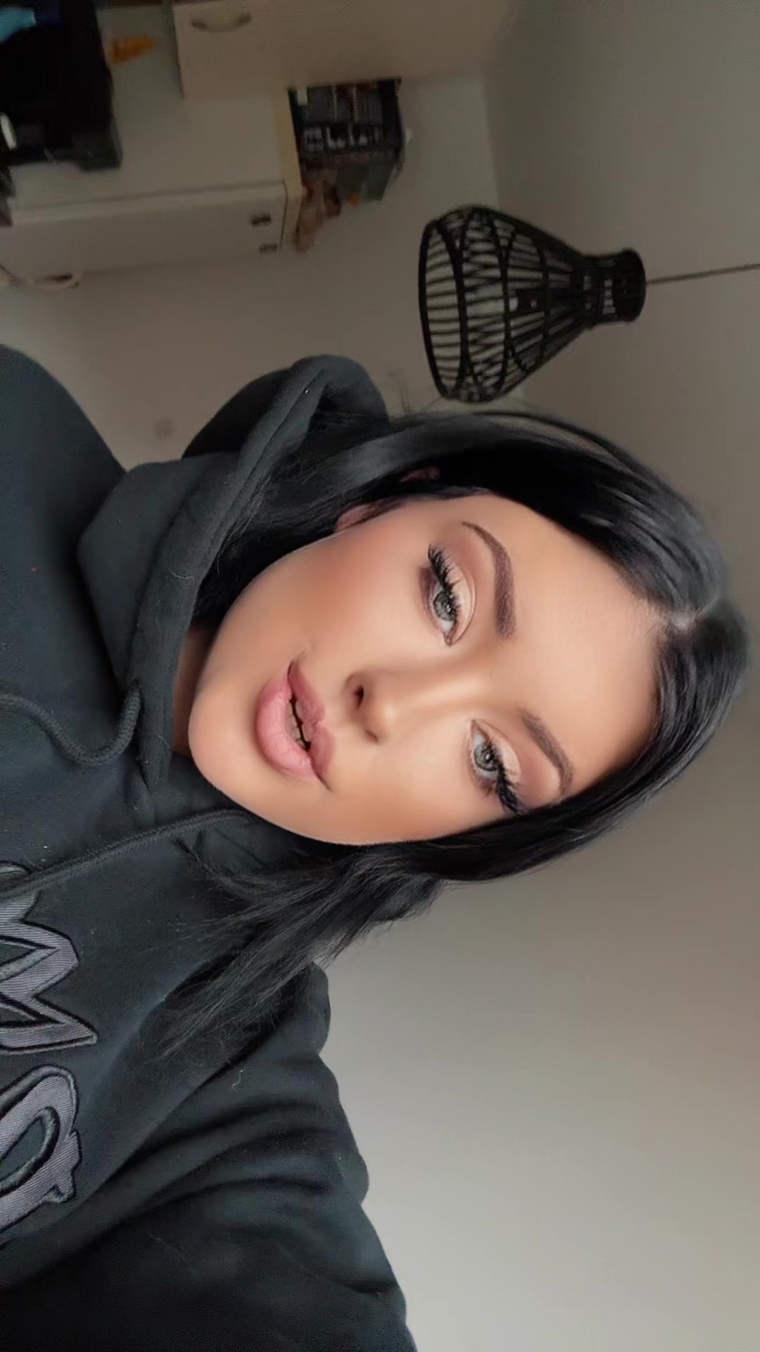 @lealw.d