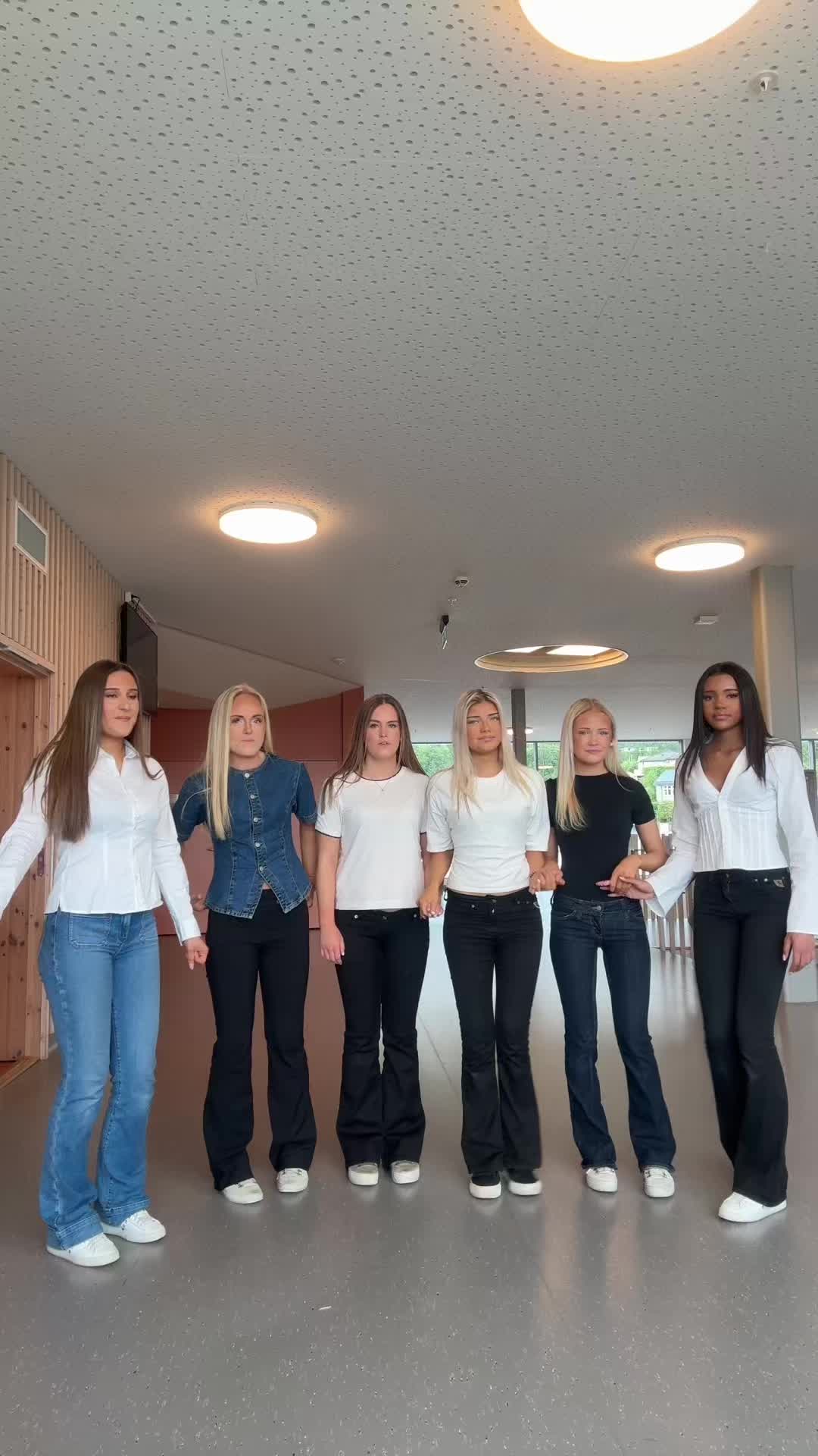 @ELINE VEKA