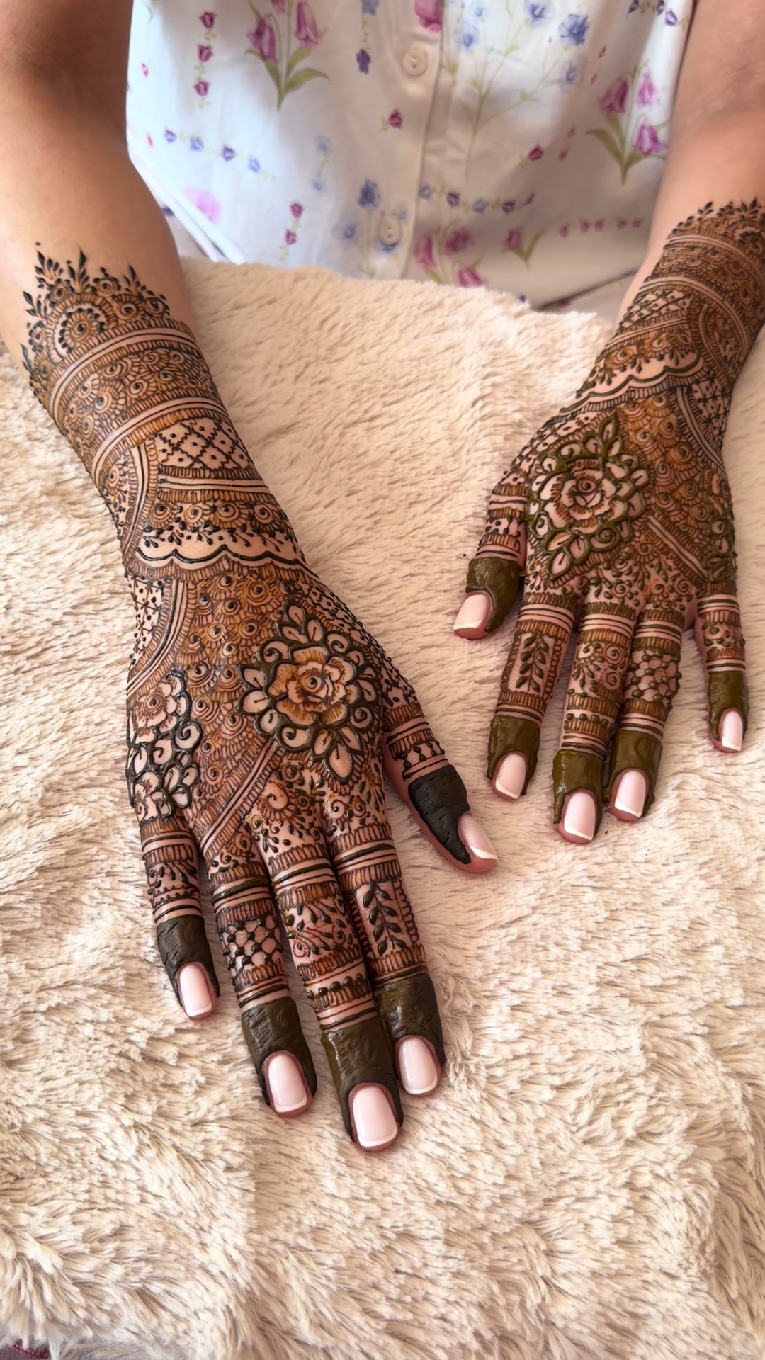 @Fiza Mehndi