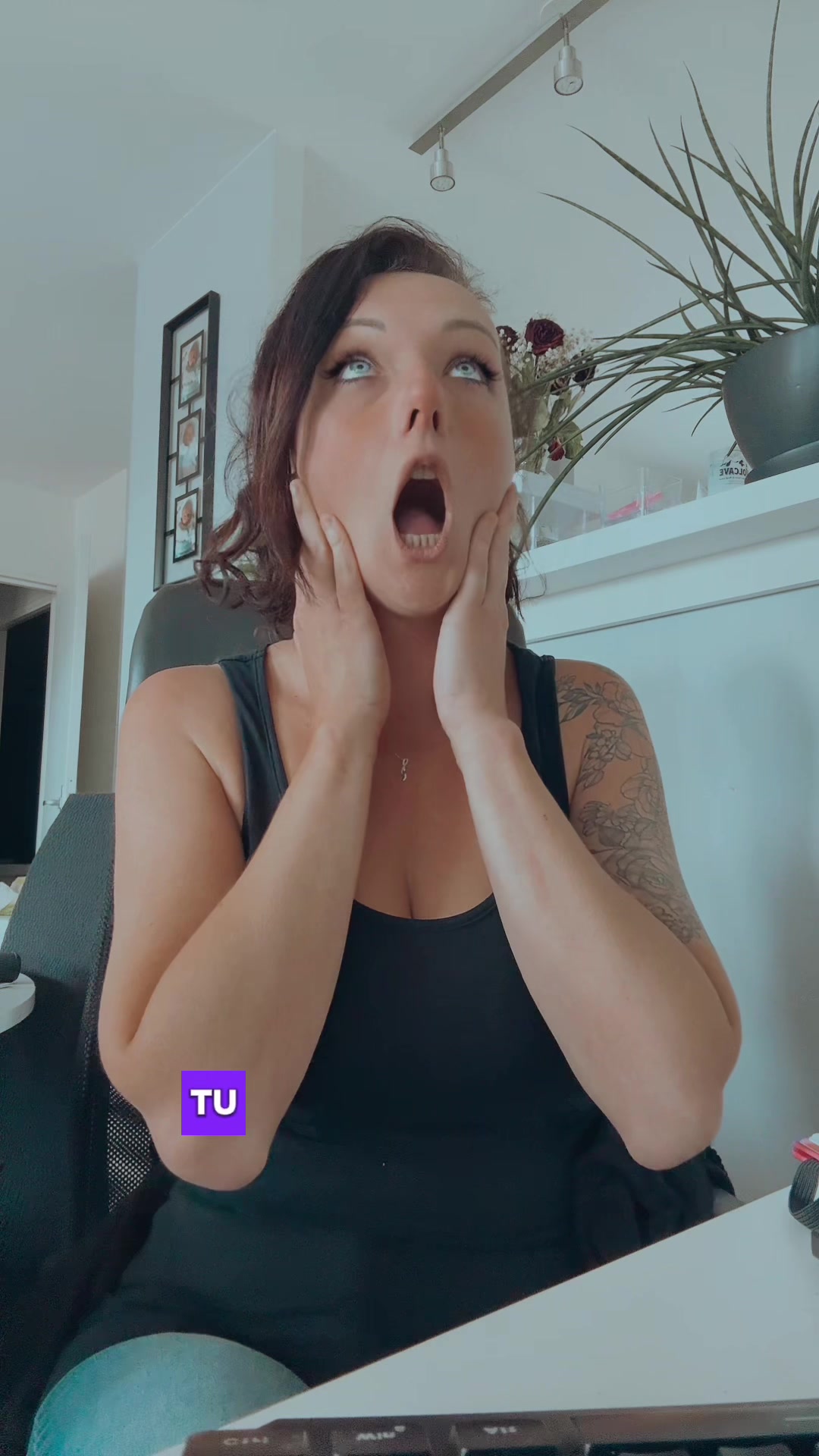 @💛😂 -{𝑪𝒉𝒂𝑪𝒉𝒂}- 😂💛