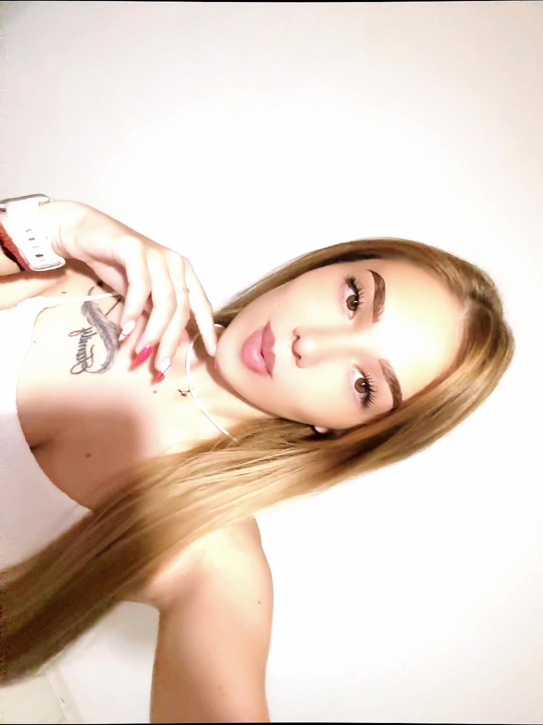 @𝒜𝓃𝓉𝑜𝓃𝒾𝒶