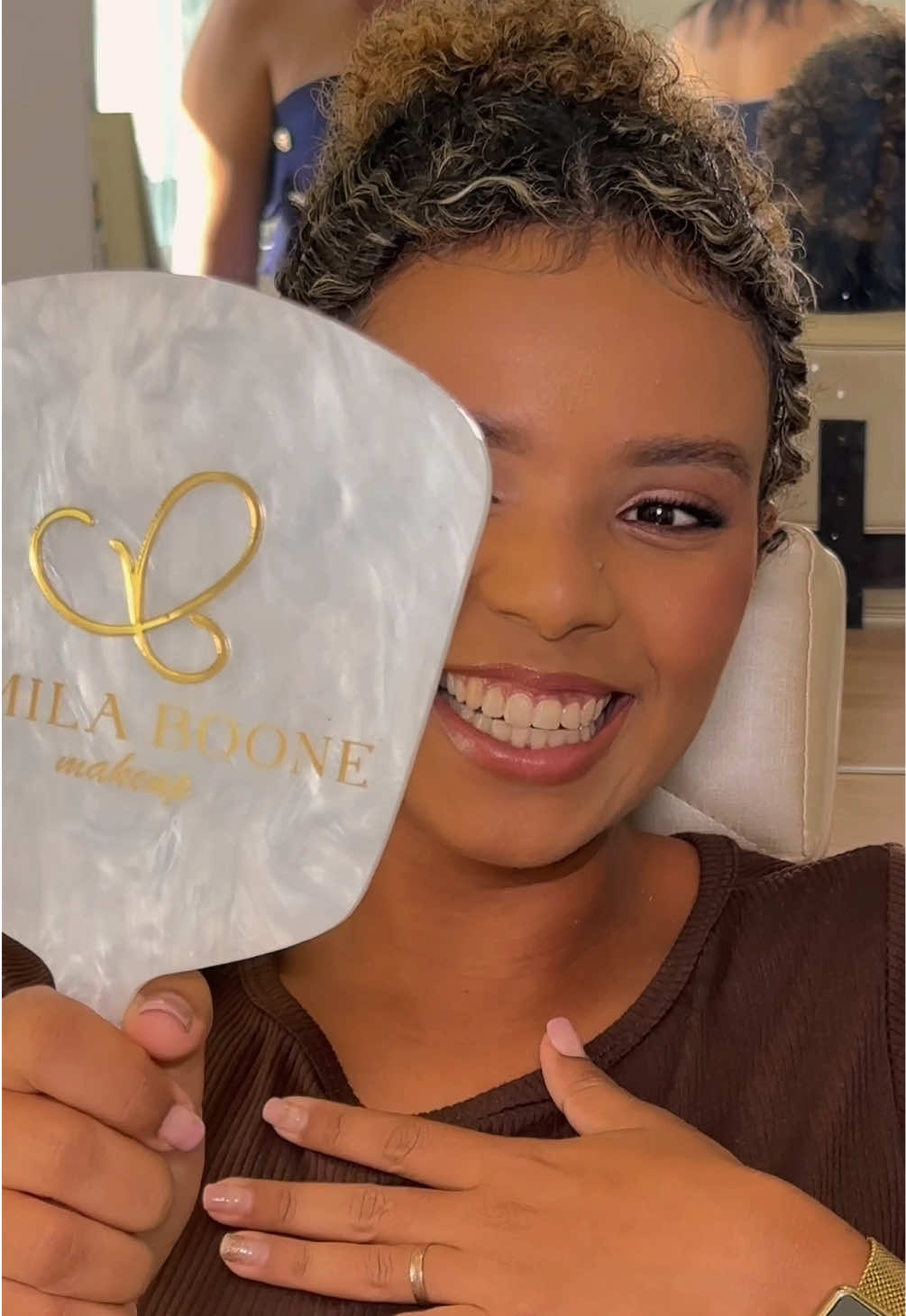 @Camila Boone/ Maquiadora